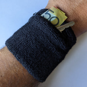 Chunk Sweat/Wristbands with Zip Pocket